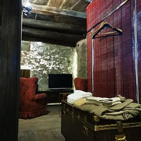 Bed & Breakfast Con Il Castello Di Lucawest *