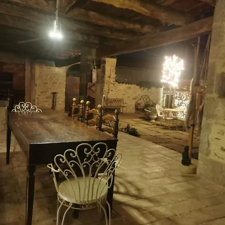 Con Il Castello Di Lucawest Bed & Breakfast