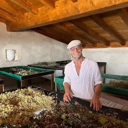 Con Il Castello Di Lucawest Bed & Breakfast *