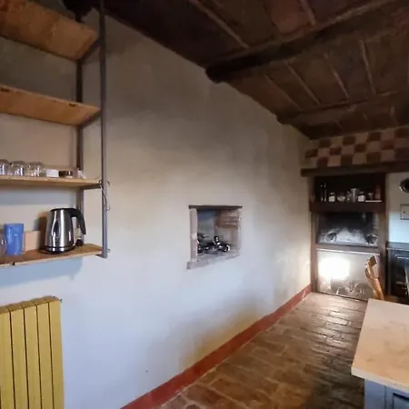 Con Il Castello Di Lucawest *
